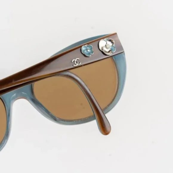 Chanel Blue Camelia and Horn Sunglasses - Picture 5 of 6